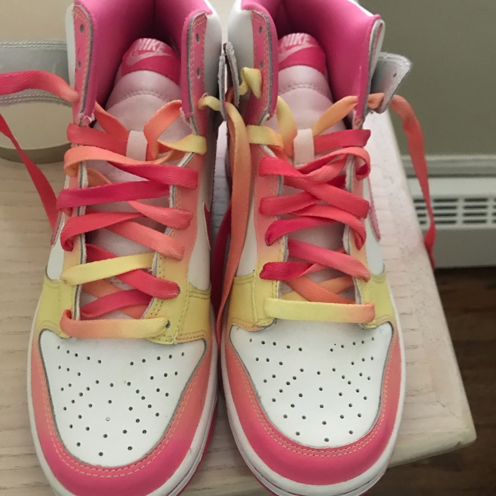 Like new pink and yellow Nike dunks!